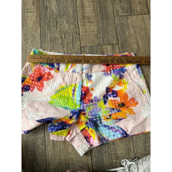 Trina Turk Summer Floral Eyelet Multi Shorts Size 4 - Picture 6 of 8